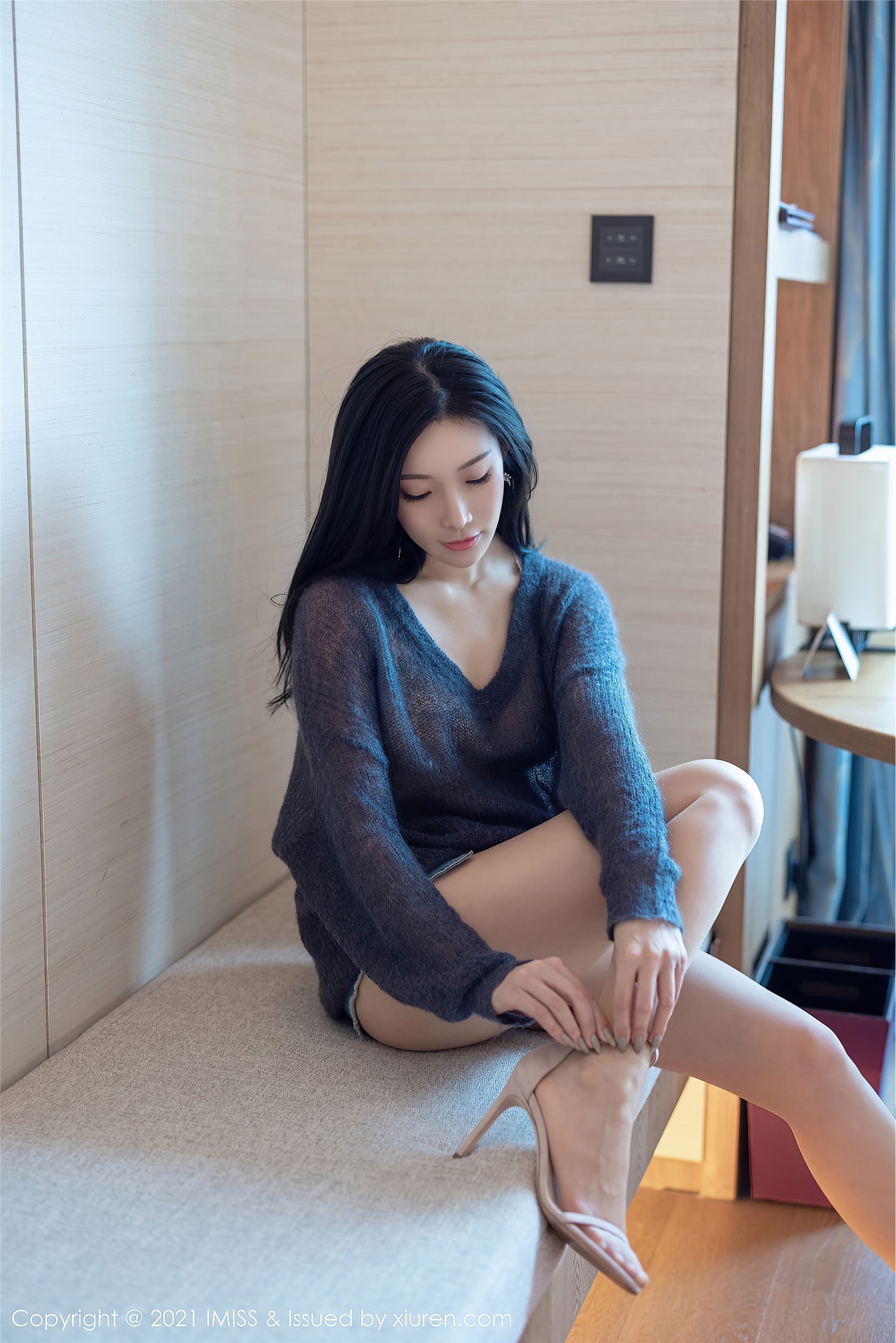 IMiss爱蜜社 2021.04.01 Vol.571 小狐狸Kathryn